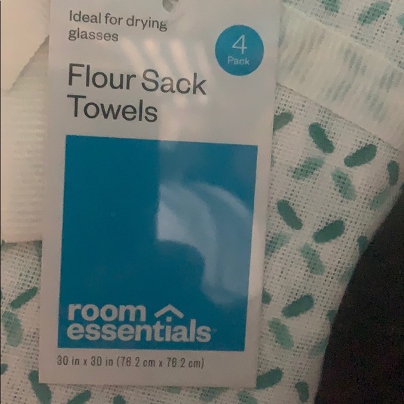 4-Pack Room Essentials Flour Sack Towels - Picture 5 of 5